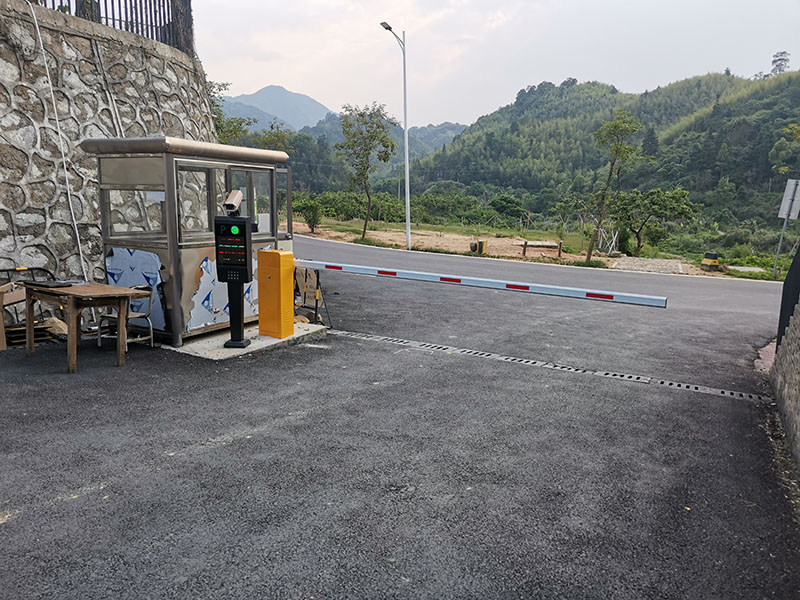 從化溪頭旅游村1進(jìn)1出智能停車系統(tǒng)