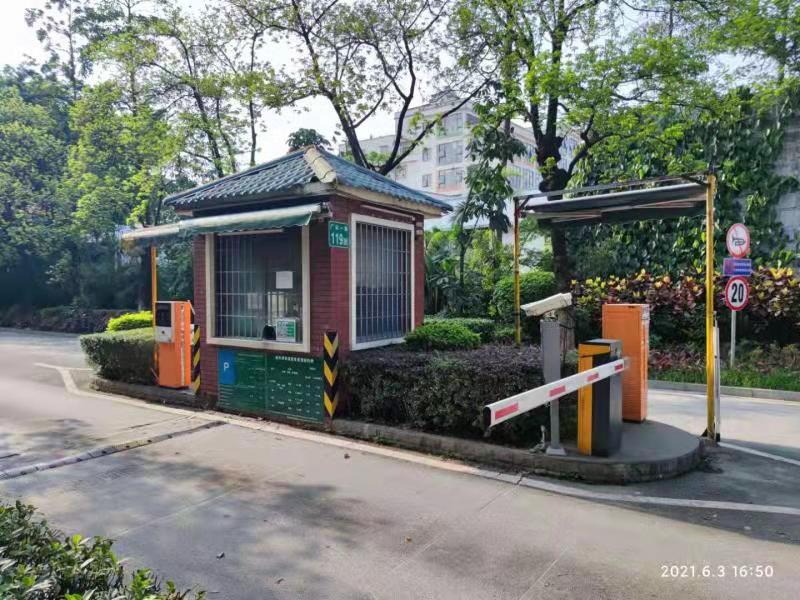 廣州市白云區(qū)太和東湖映月3進(jìn)3出智能系統(tǒng)停車場